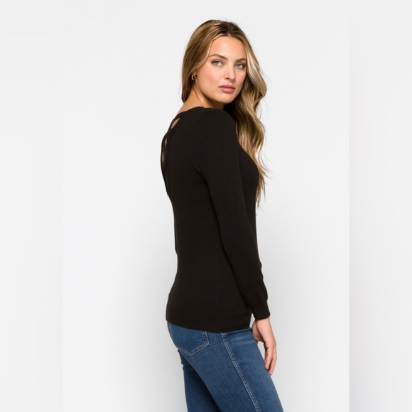 LOVE ELLIE Mia Back Detail Sweater size M - Picture 3 of 12